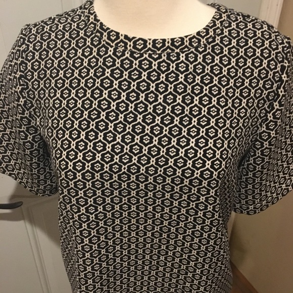 Adorable top - Picture 4 of 4